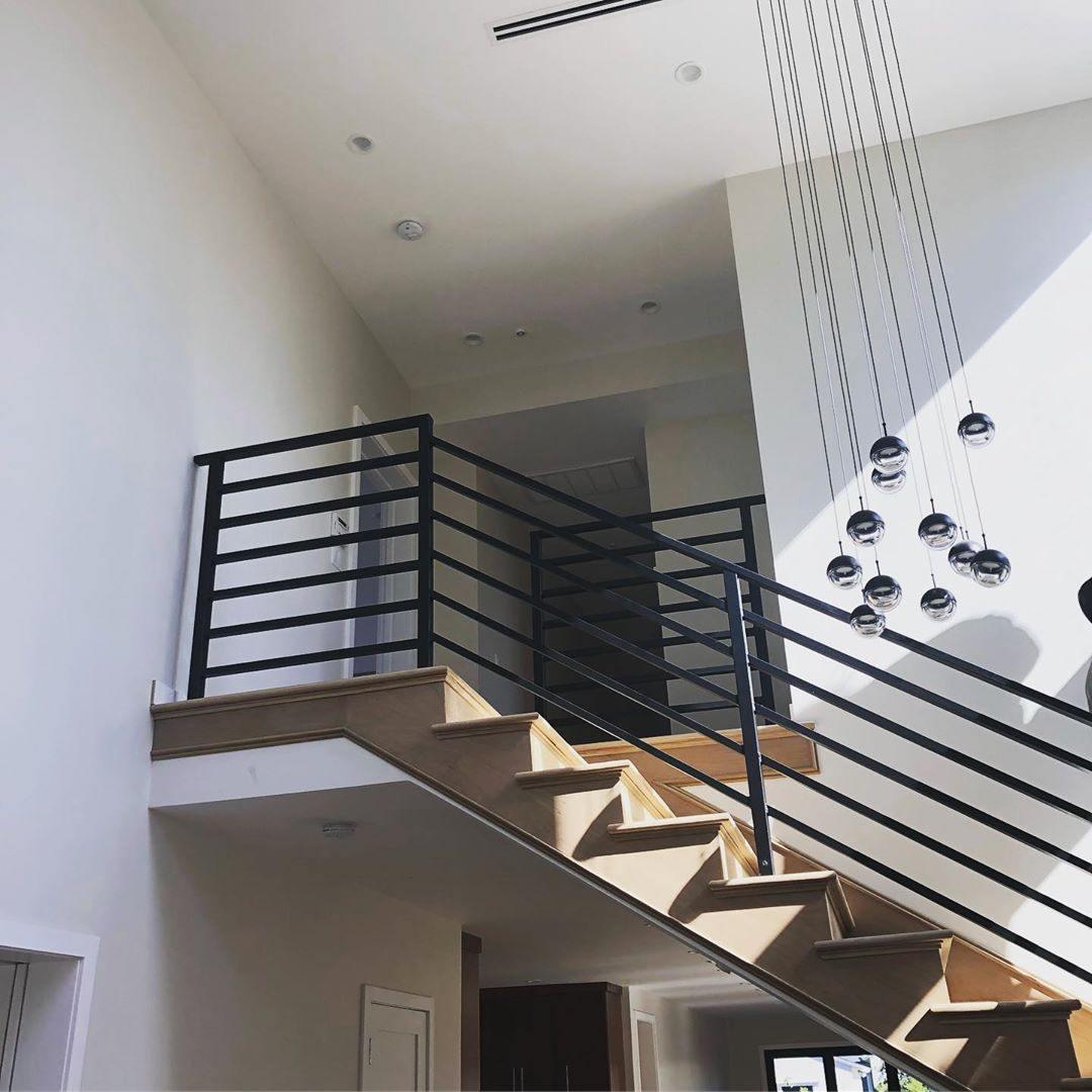 Zaneth lámpara colgante de acero vidrio multi-gota minimalista para escalera