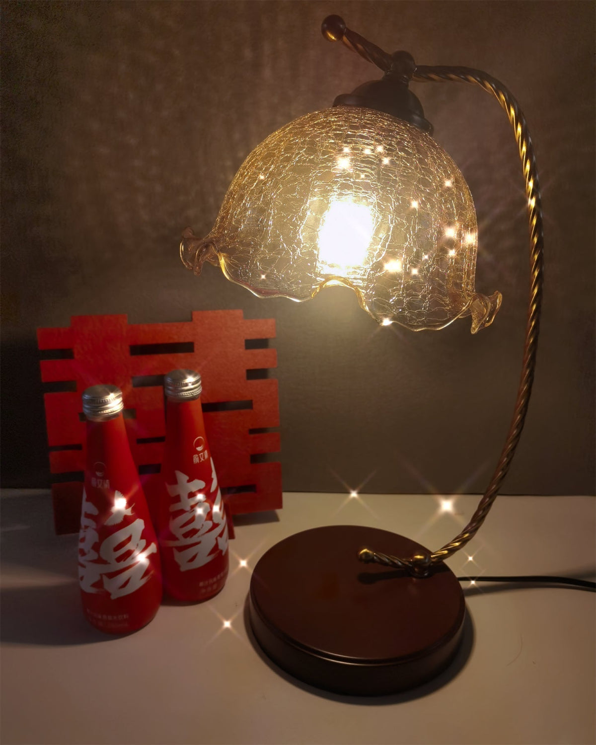 Kostor lámpara de mesa