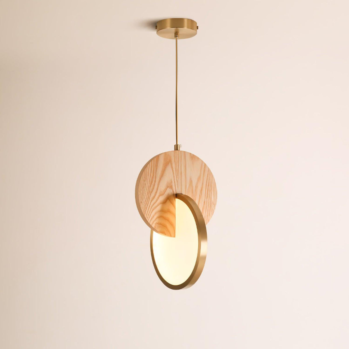 Lysola lámpara colgante con anillo de madera