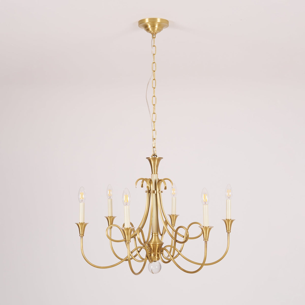 Efra lámpara de araña Double Twist latón Candelabra cristal