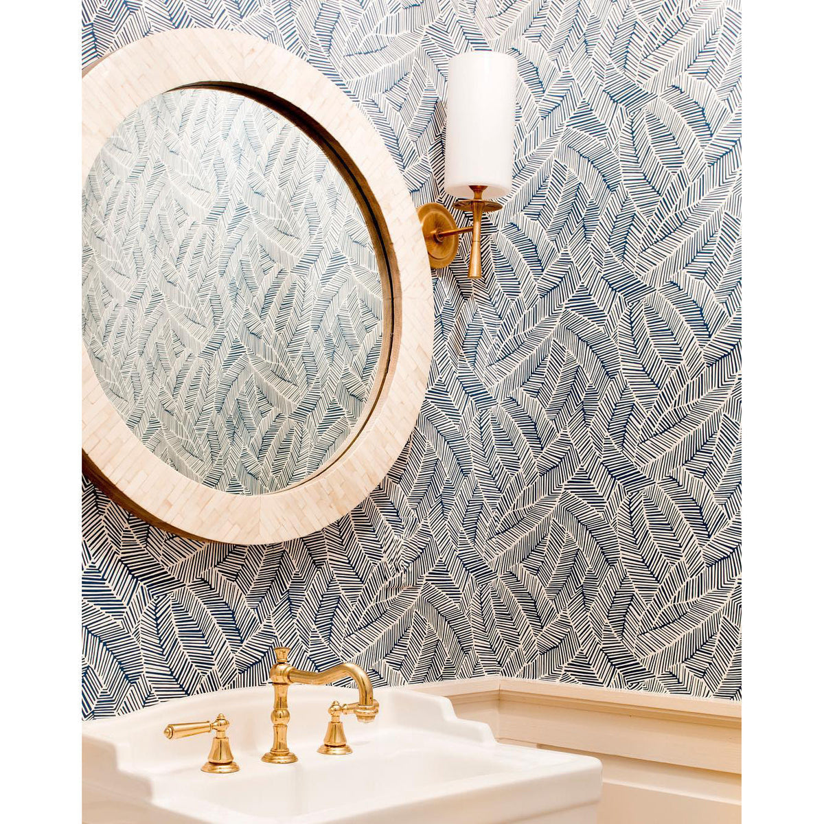 Knight aplique de pared con tejido y vidrio