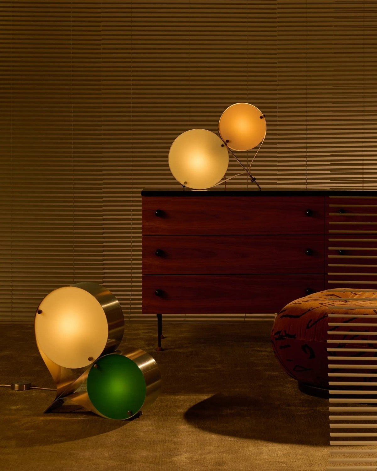 Duet lámpara de mesa flotante disco