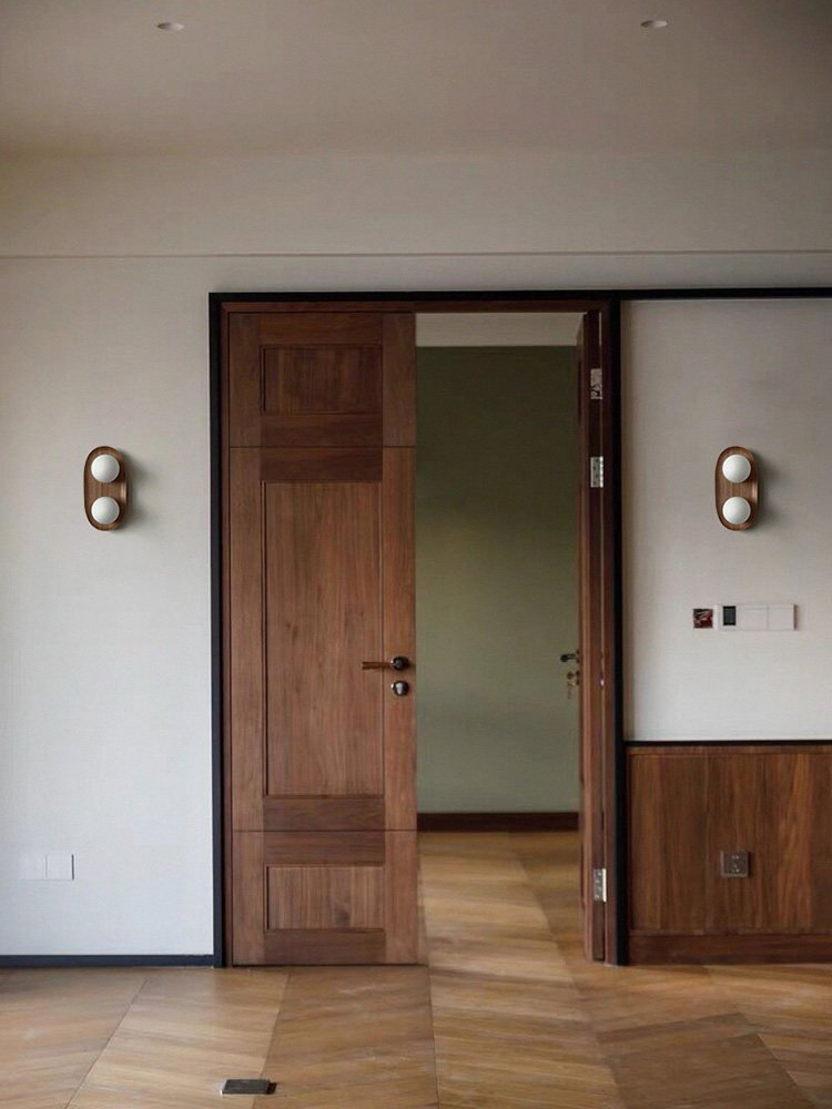 Twin aplique de pared Orb en madera