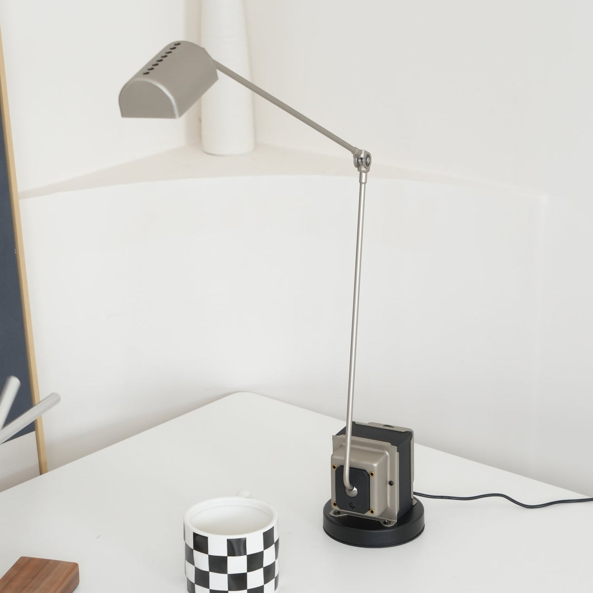 Orvyn lámpara de mesa minimalista