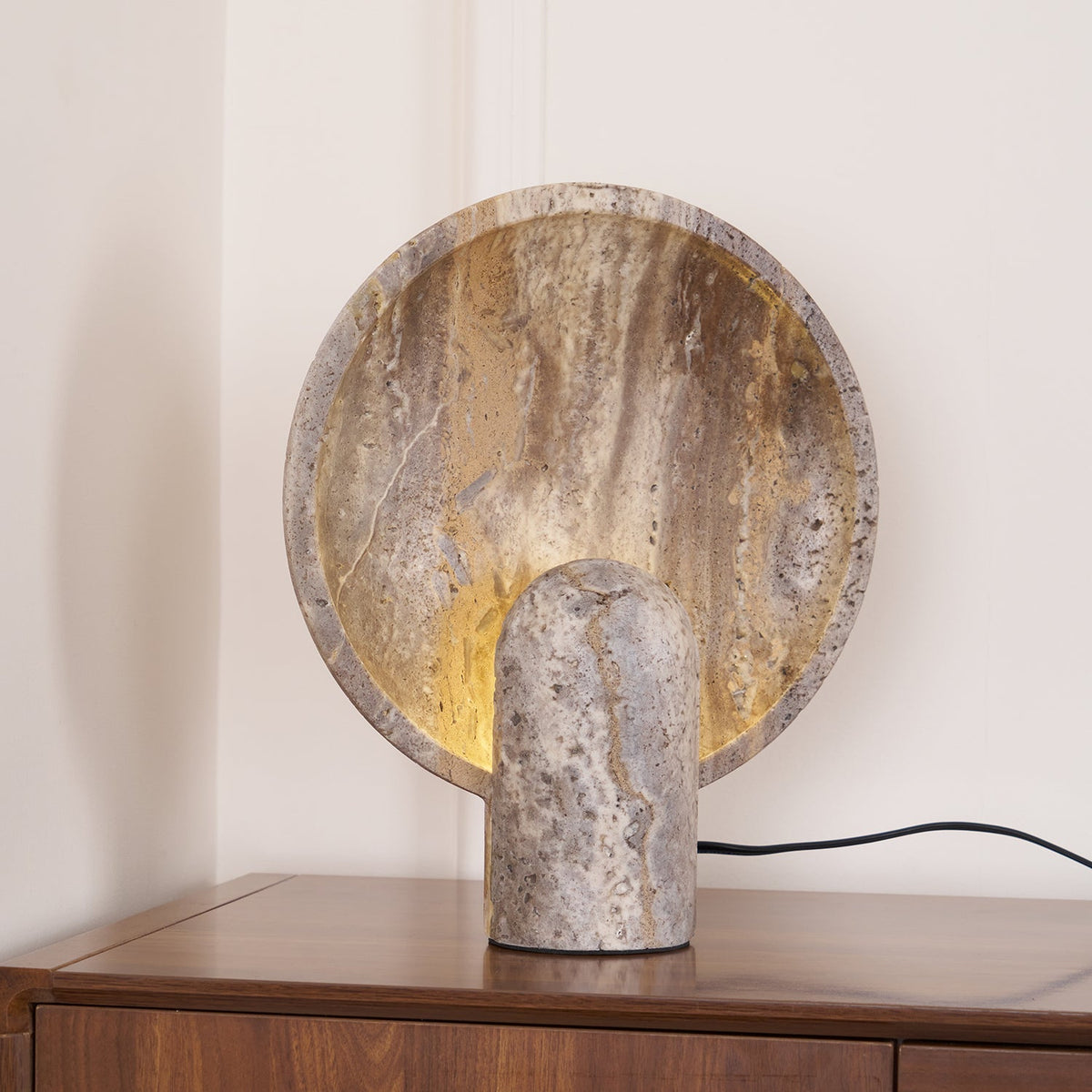 Valemu lámpara de mesa Saucer-Base travertino