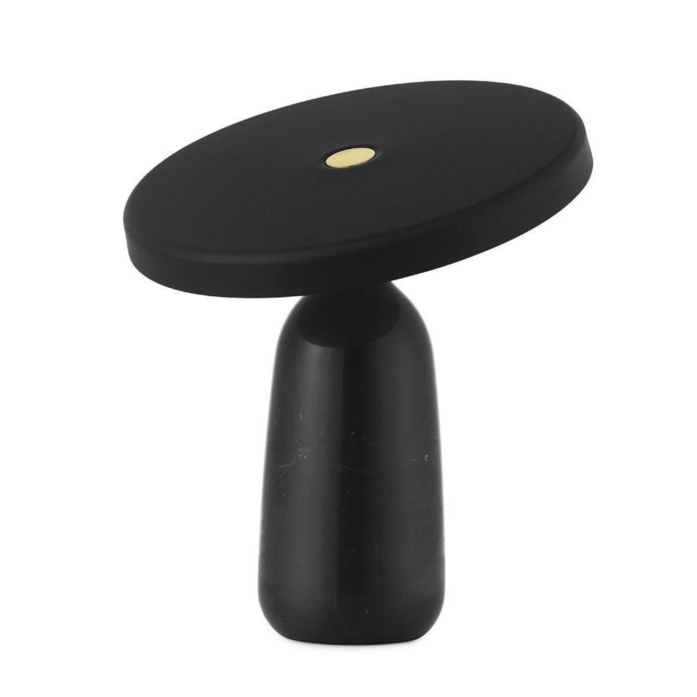 Astrian lámpara de mesa minimalista en mármol