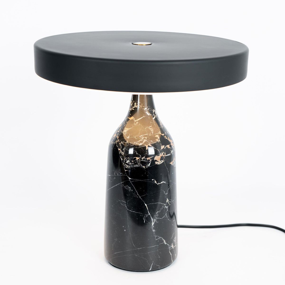 Astrian lámpara de mesa minimalista en mármol