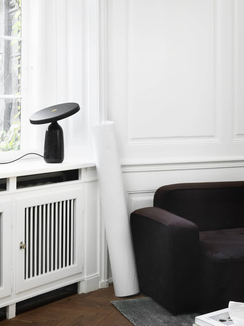 Astrian lámpara de mesa minimalista en mármol