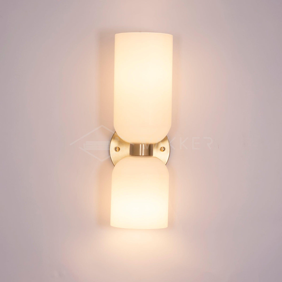 Bryn aplique de pared moderno minimalista de vidrio