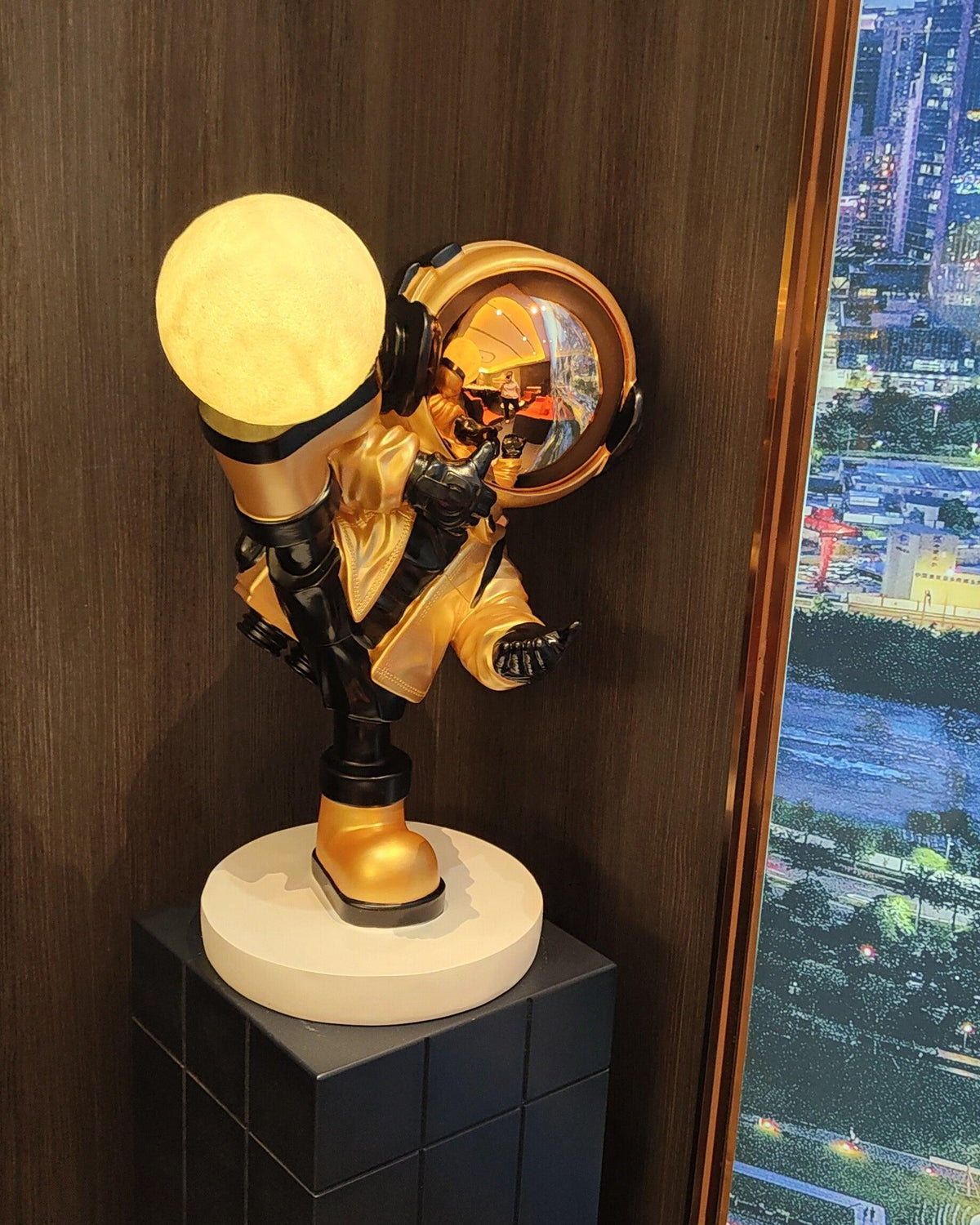Arloril lámpara de mesa Astronaut Figurine