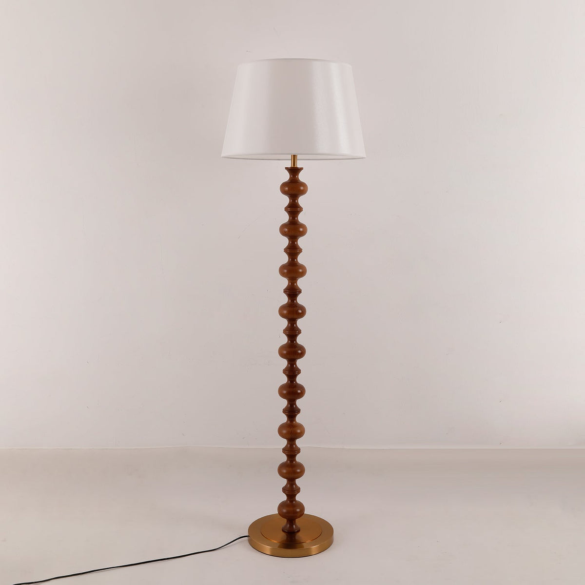 Rildes lámpara de pie de madera y tejido