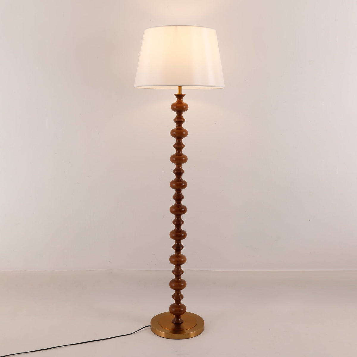 Rildes lámpara de pie de madera y tejido