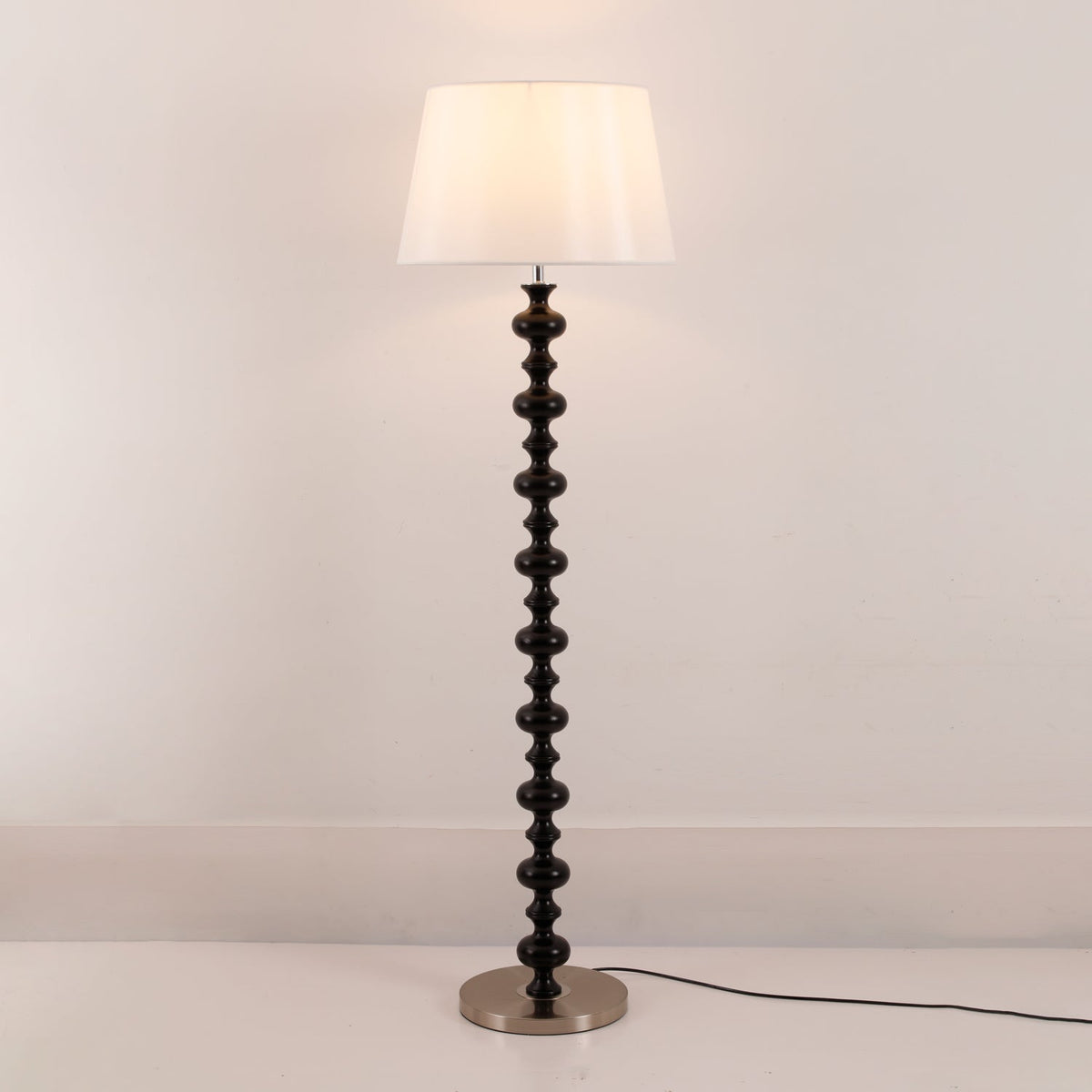 Rildes lámpara de pie de madera y tejido