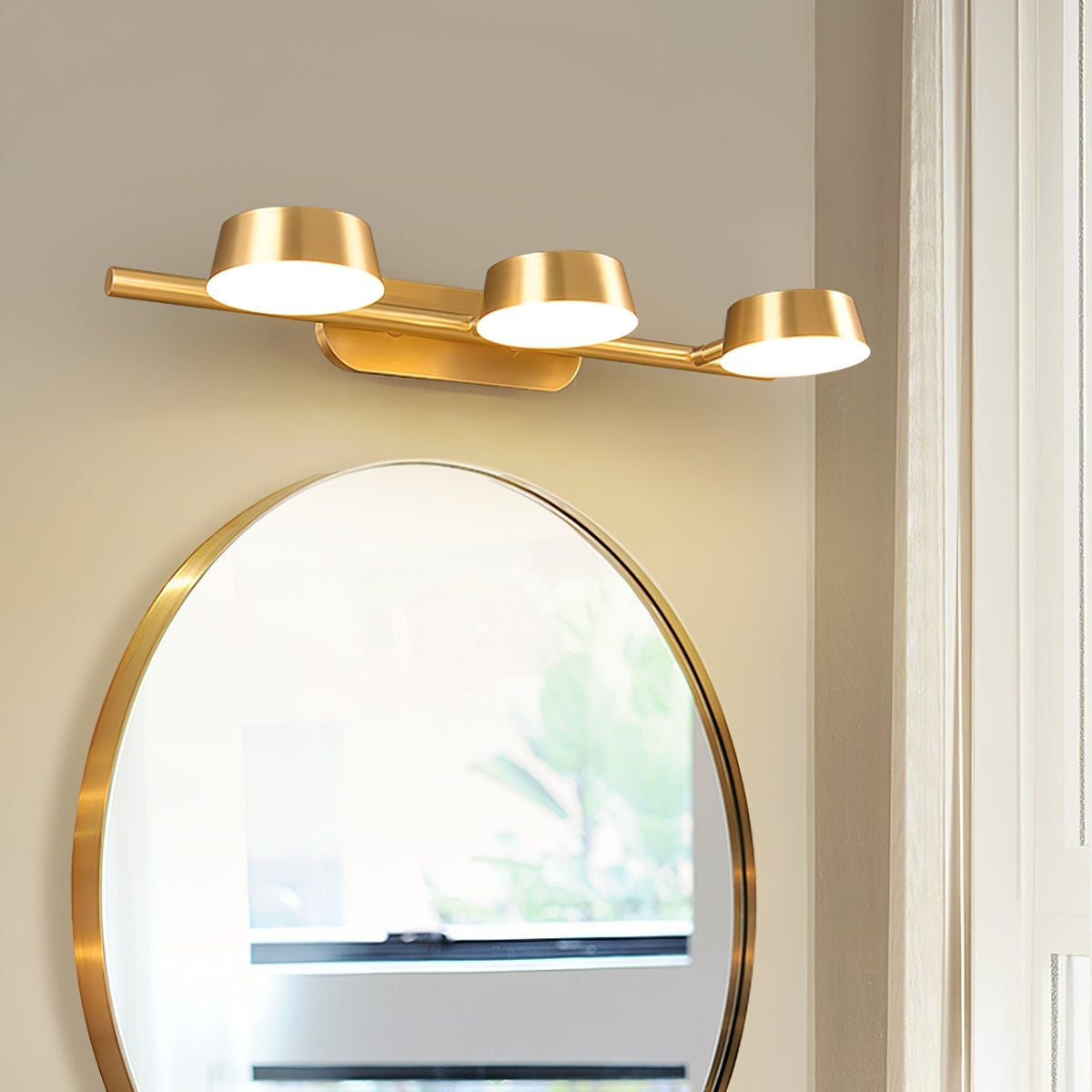 Xara aplique de pared Premium elegancia en latón para espejo