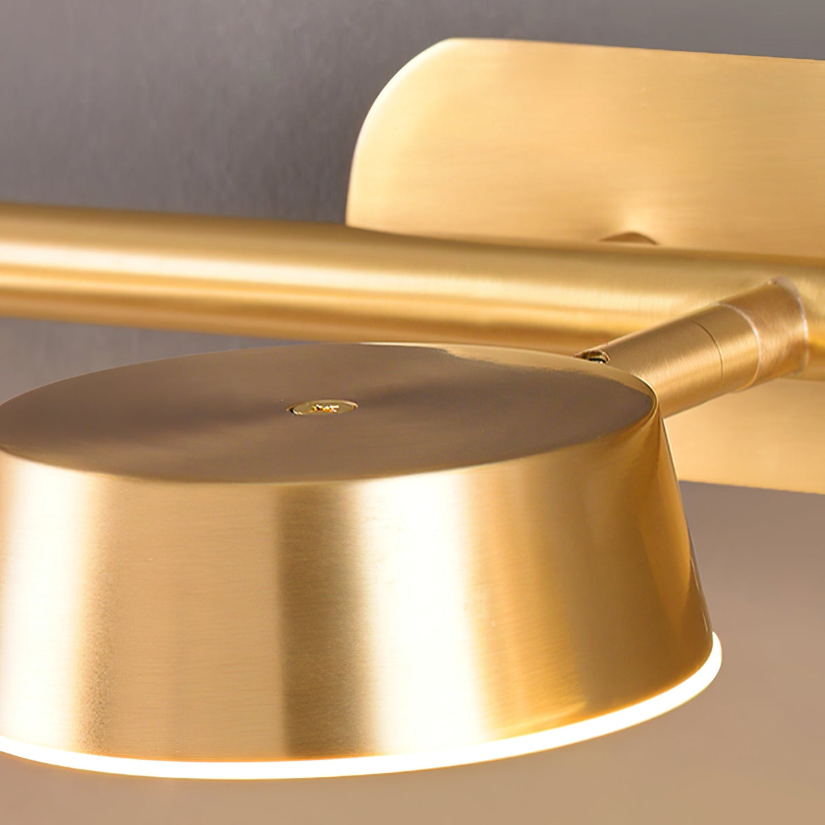 Xara aplique de pared Premium elegancia en latón para espejo