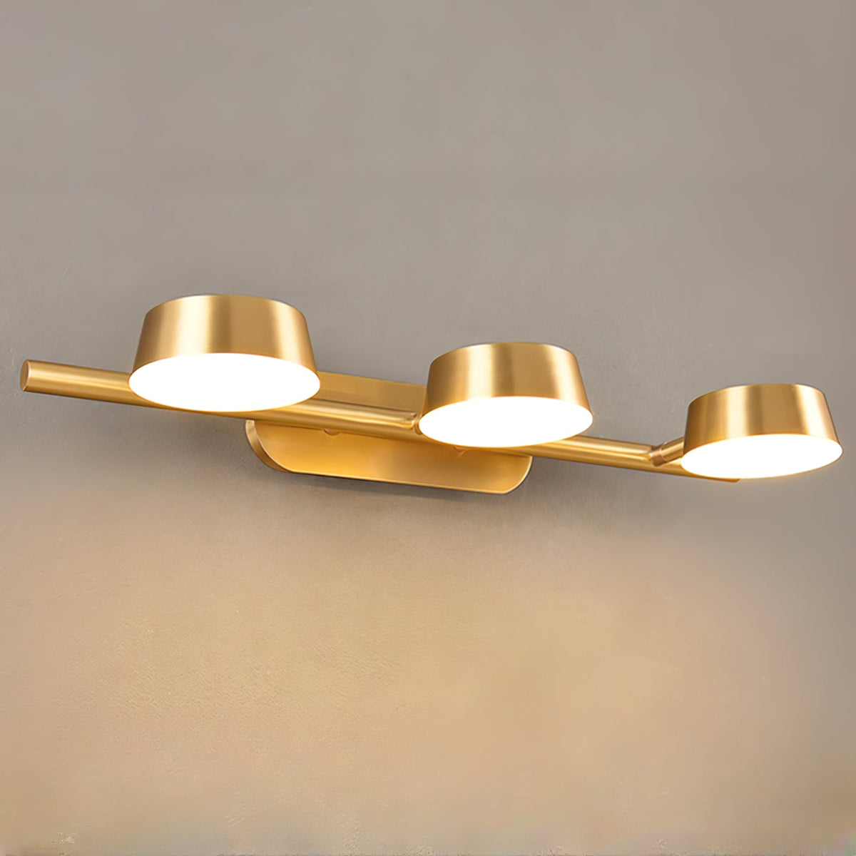 Xara aplique de pared Premium elegancia en latón para espejo