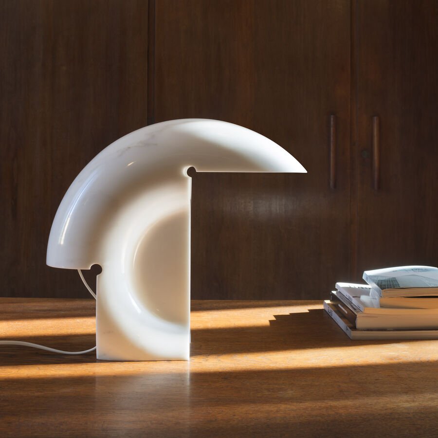 Emmy lámpara de mesa moderna de mármol