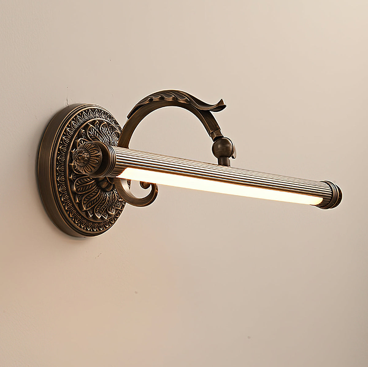 Oriinora aplique de pared en latón