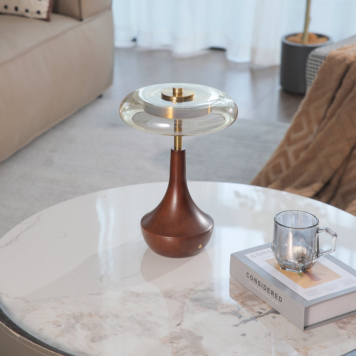 Orlan lámpara de mesa de madera vintage