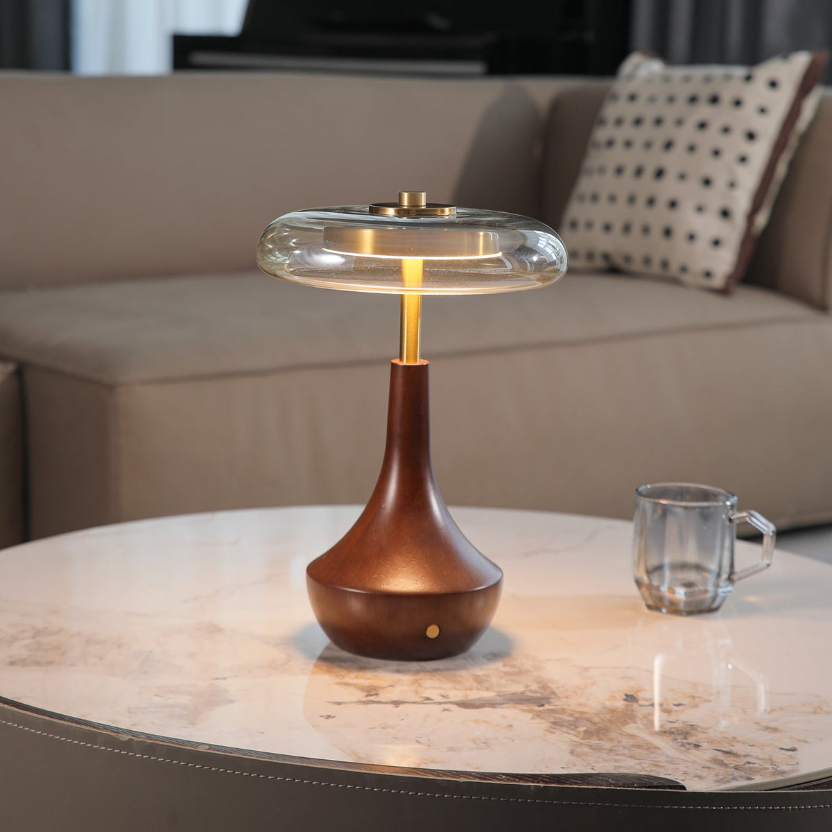 Orlan lámpara de mesa de madera vintage