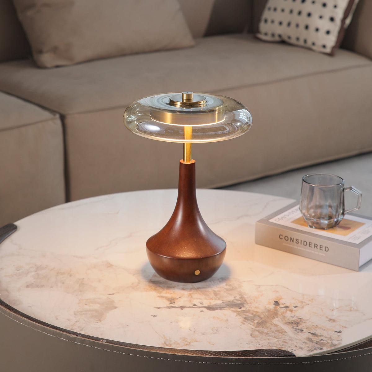 Orlan lámpara de mesa de madera vintage