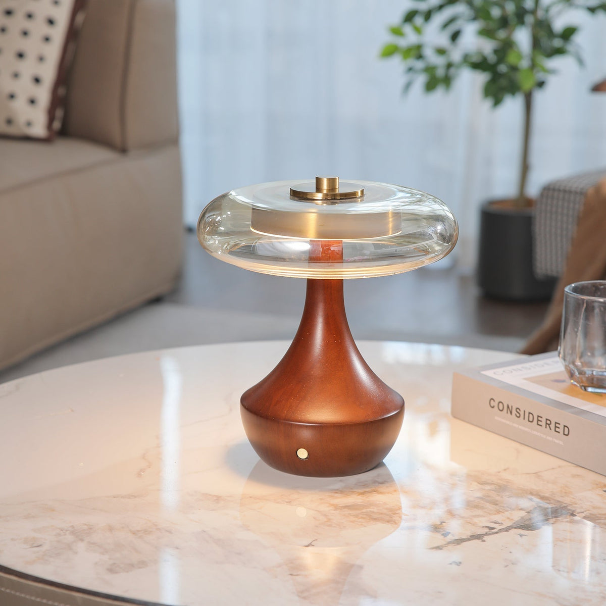 Orlan lámpara de mesa de madera vintage