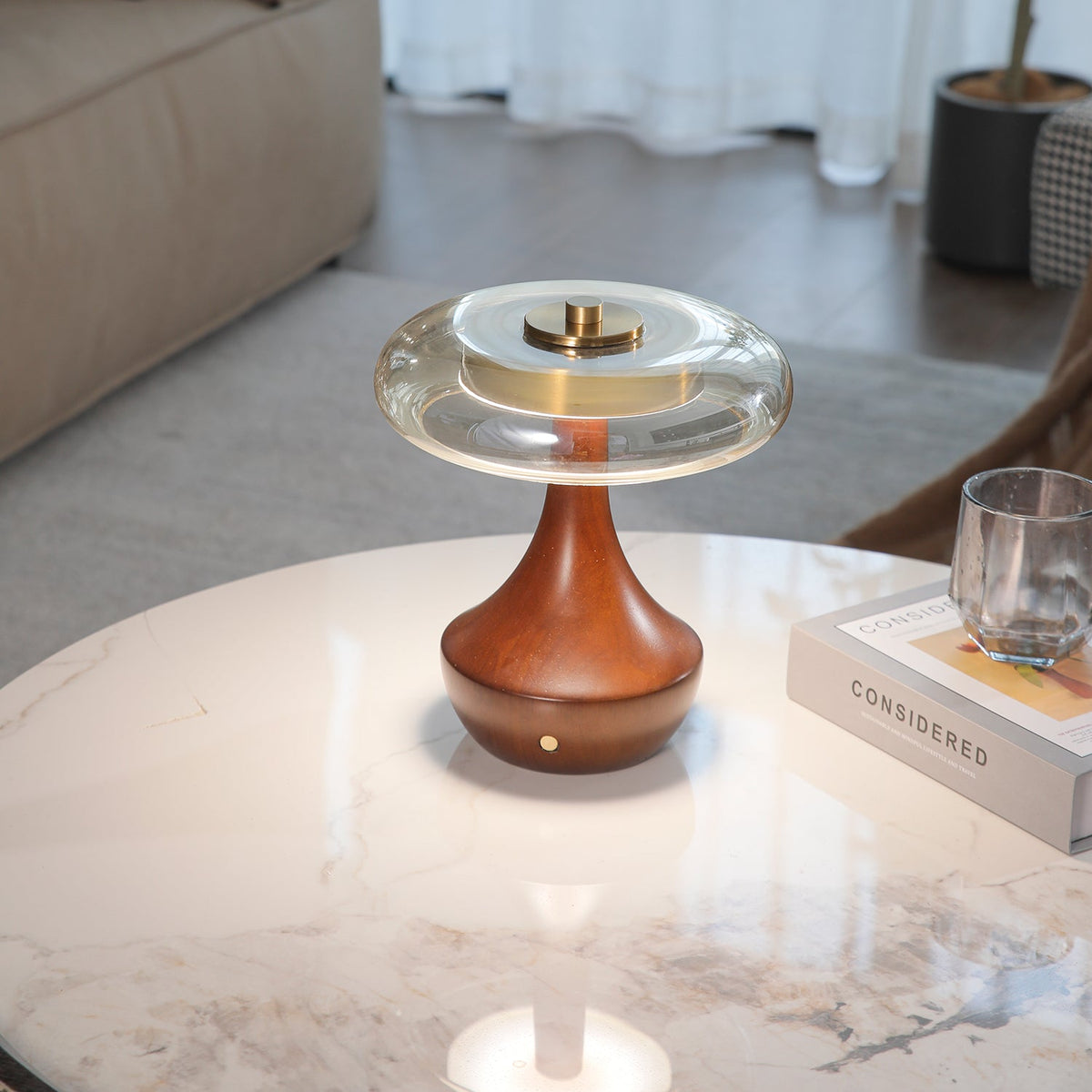 Orlan lámpara de mesa de madera vintage