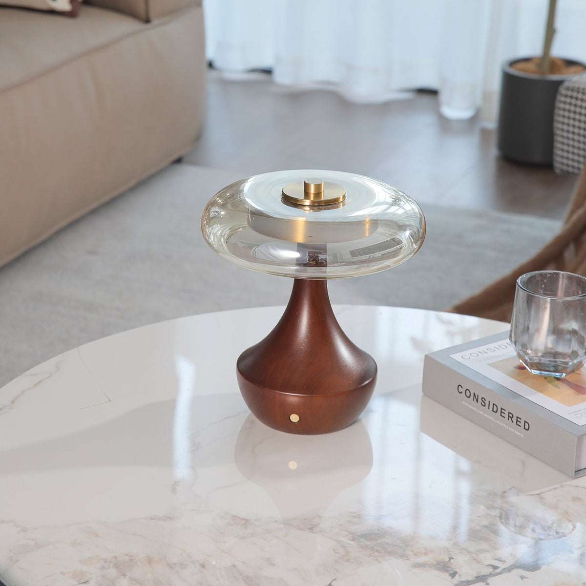 Orlan lámpara de mesa de madera vintage