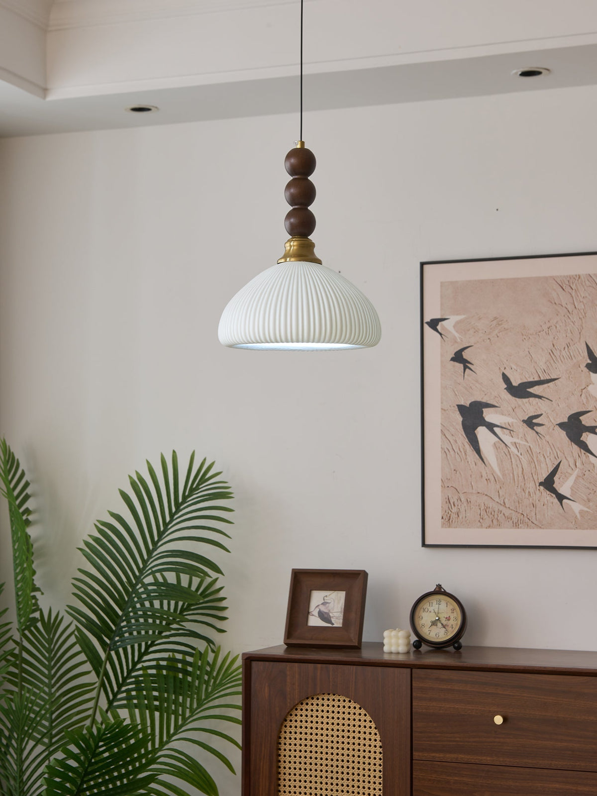 Avshaara lámpara colgante de elegancia tradicional y estilo vintage con pantalla de tejido y estructura de madera