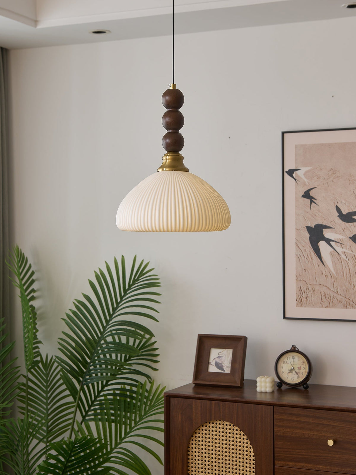 Avshaara lámpara colgante de elegancia tradicional y estilo vintage con pantalla de tejido y estructura de madera