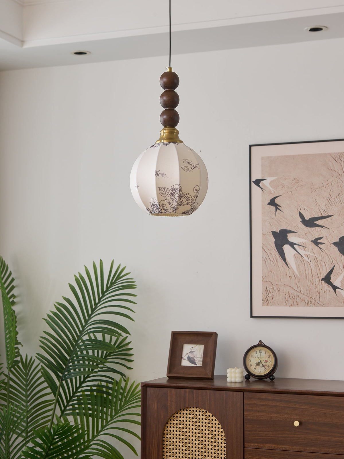 Avshaara lámpara colgante de elegancia tradicional y estilo vintage con pantalla de tejido y estructura de madera