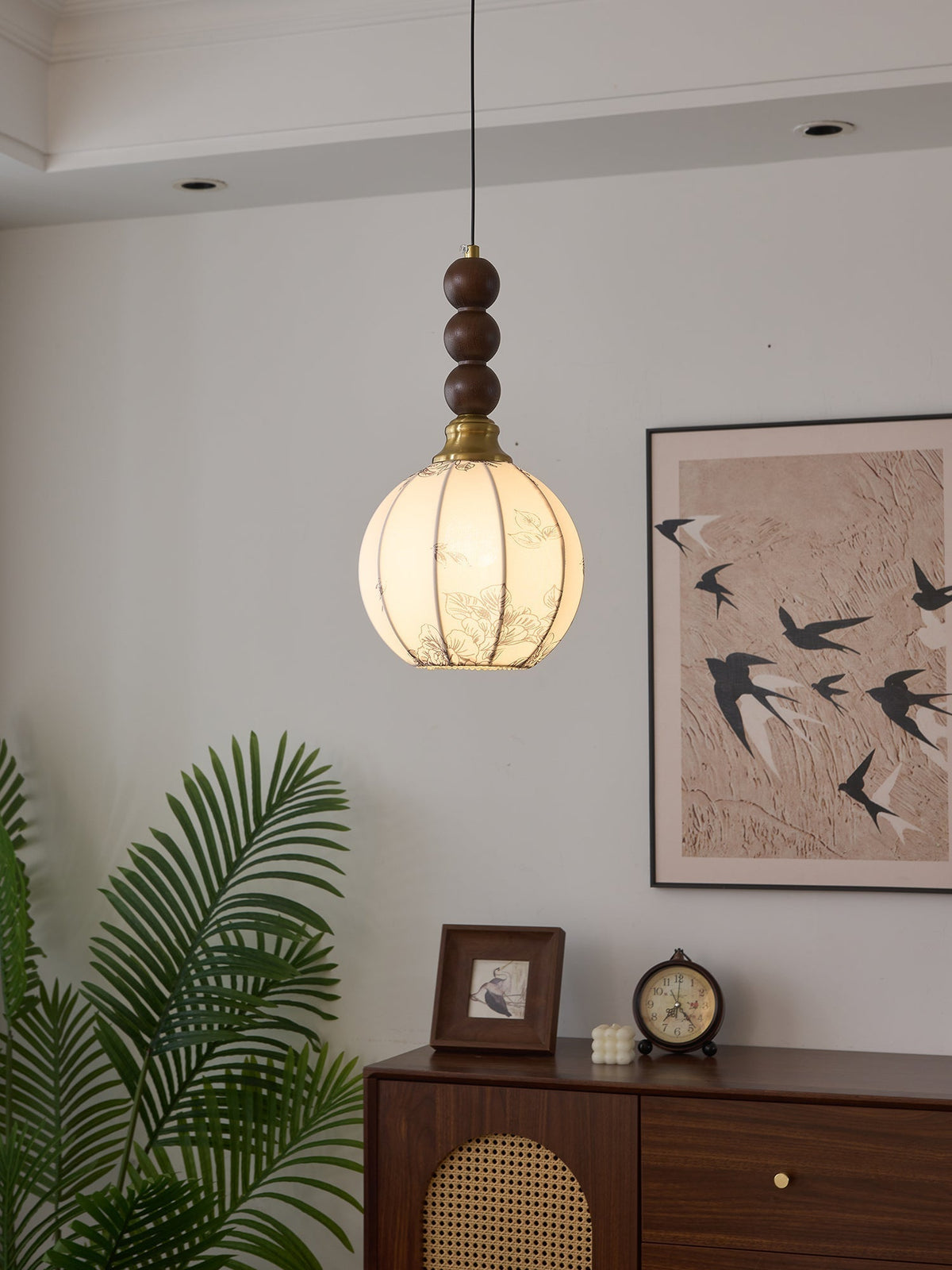 Avshaara lámpara colgante de elegancia tradicional y estilo vintage con pantalla de tejido y estructura de madera