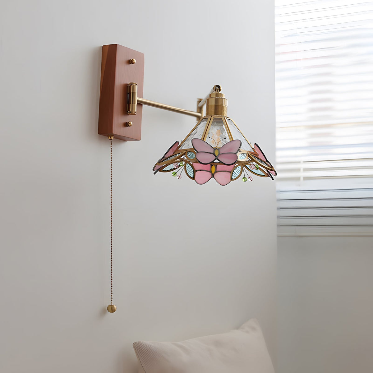 Oreliraine aplique de pared