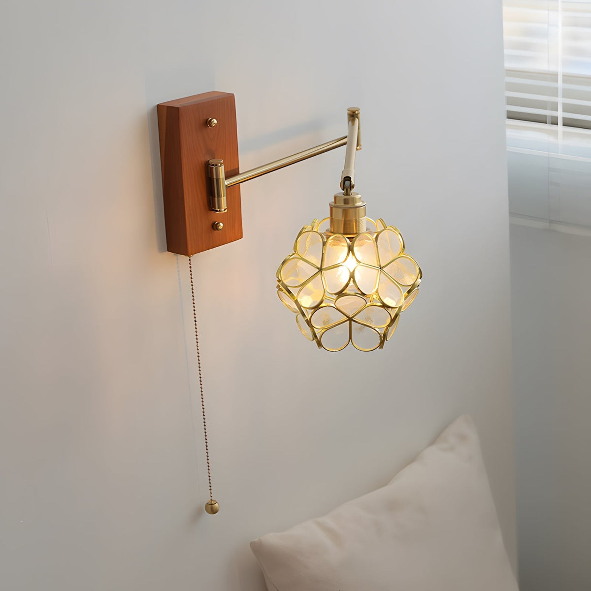 Oreliraine aplique de pared