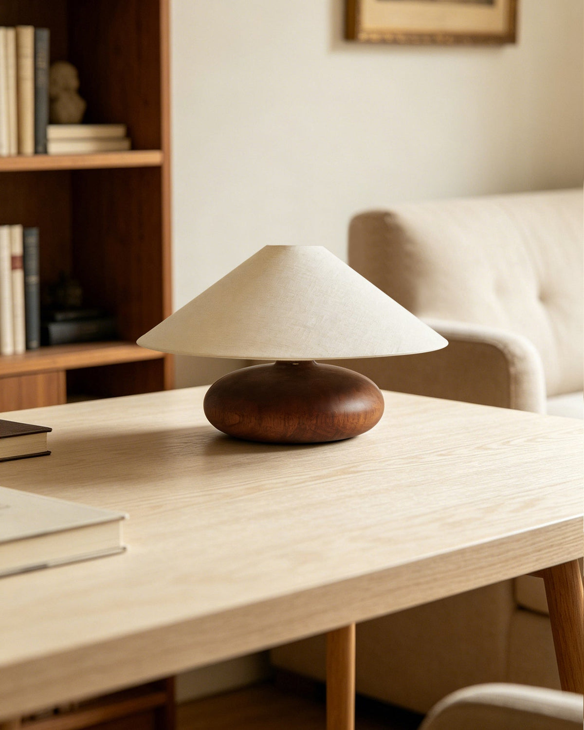 Acorn lámpara de mesa