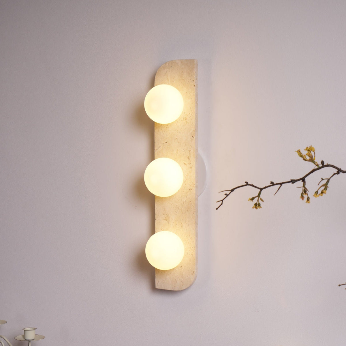 Taviniella aplique de pared minimalista en travertino