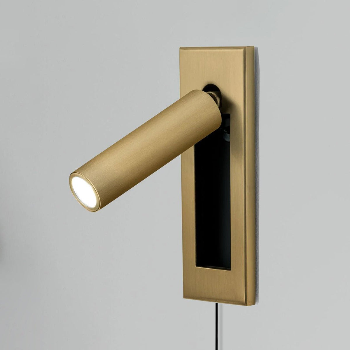 Velerelia aplique de pared enchufable para cama