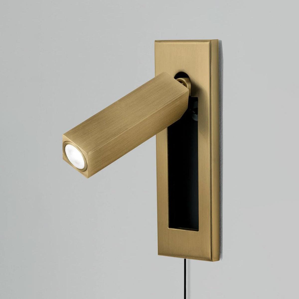 Velerelia aplique de pared enchufable para cama