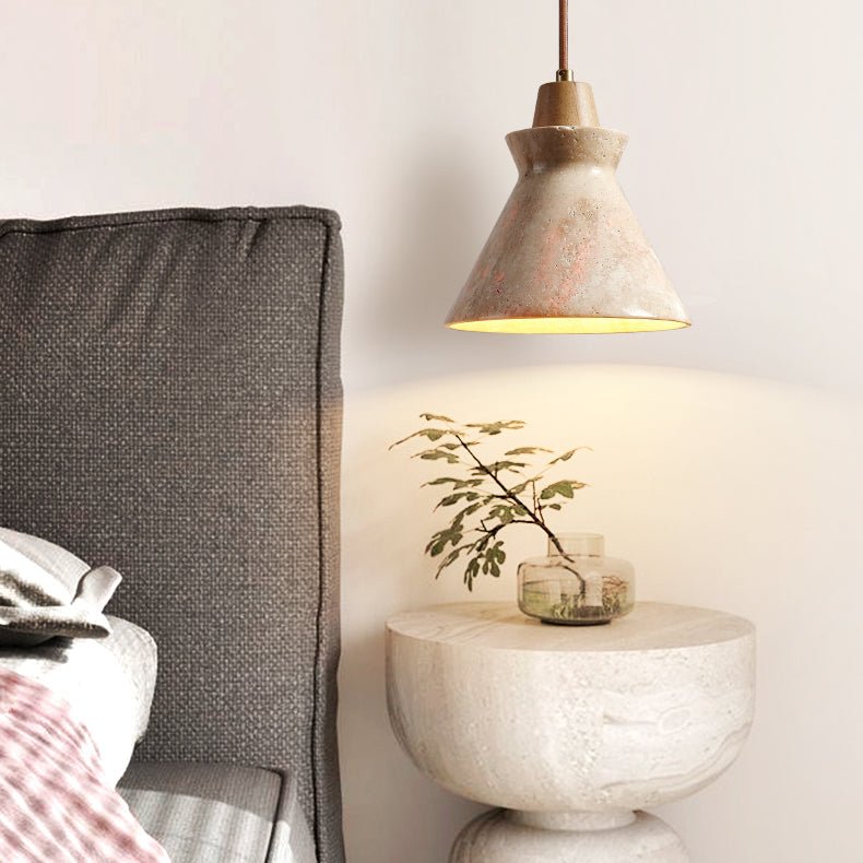 Ember lámpara colgante con forma de cono en travertino