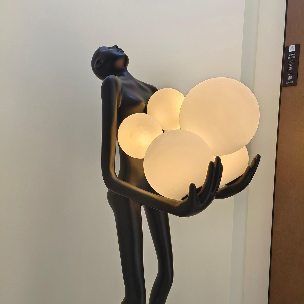 Marind lámpara de pie Sculpture