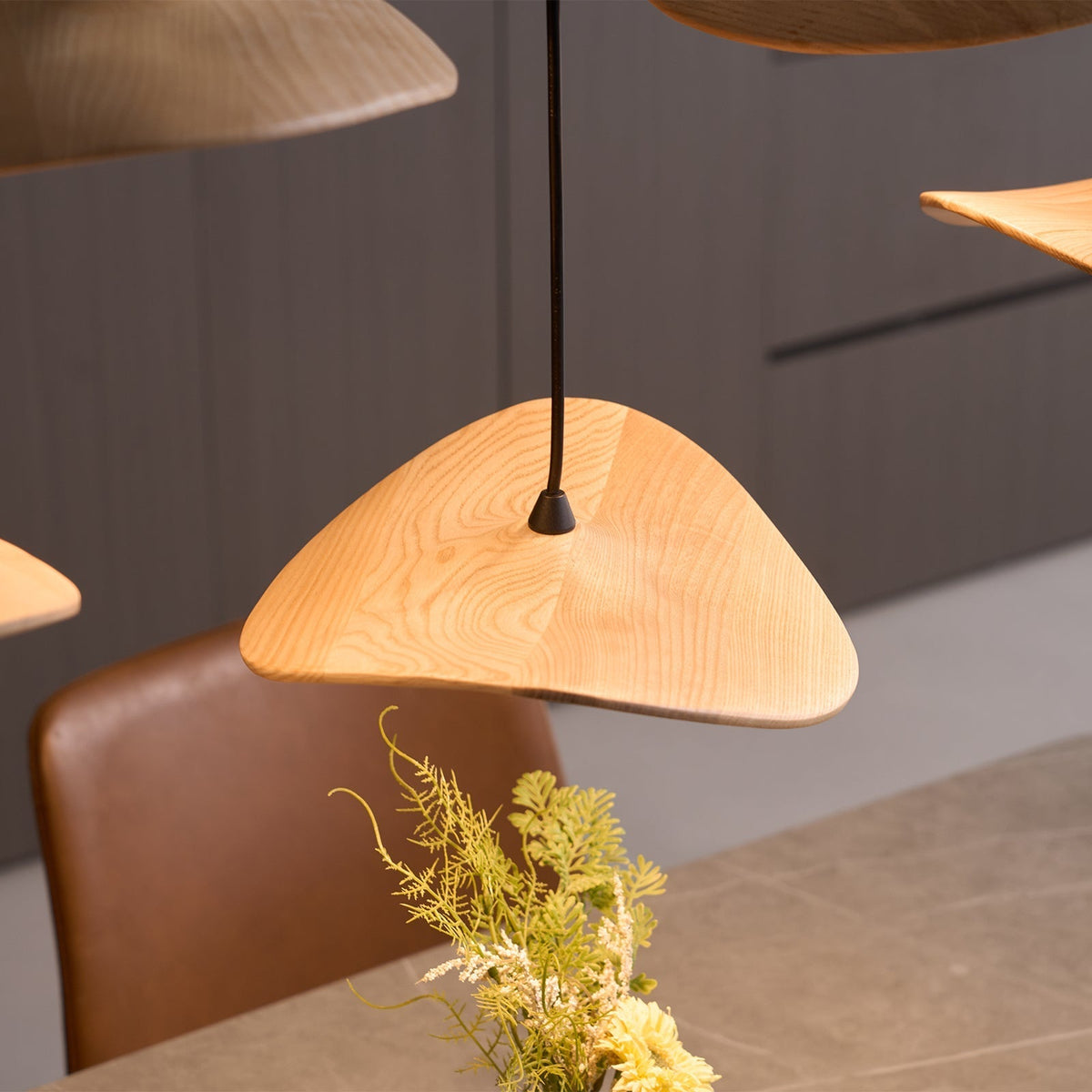 Abbott lámpara de araña moderna minimalista sin hojas, madera