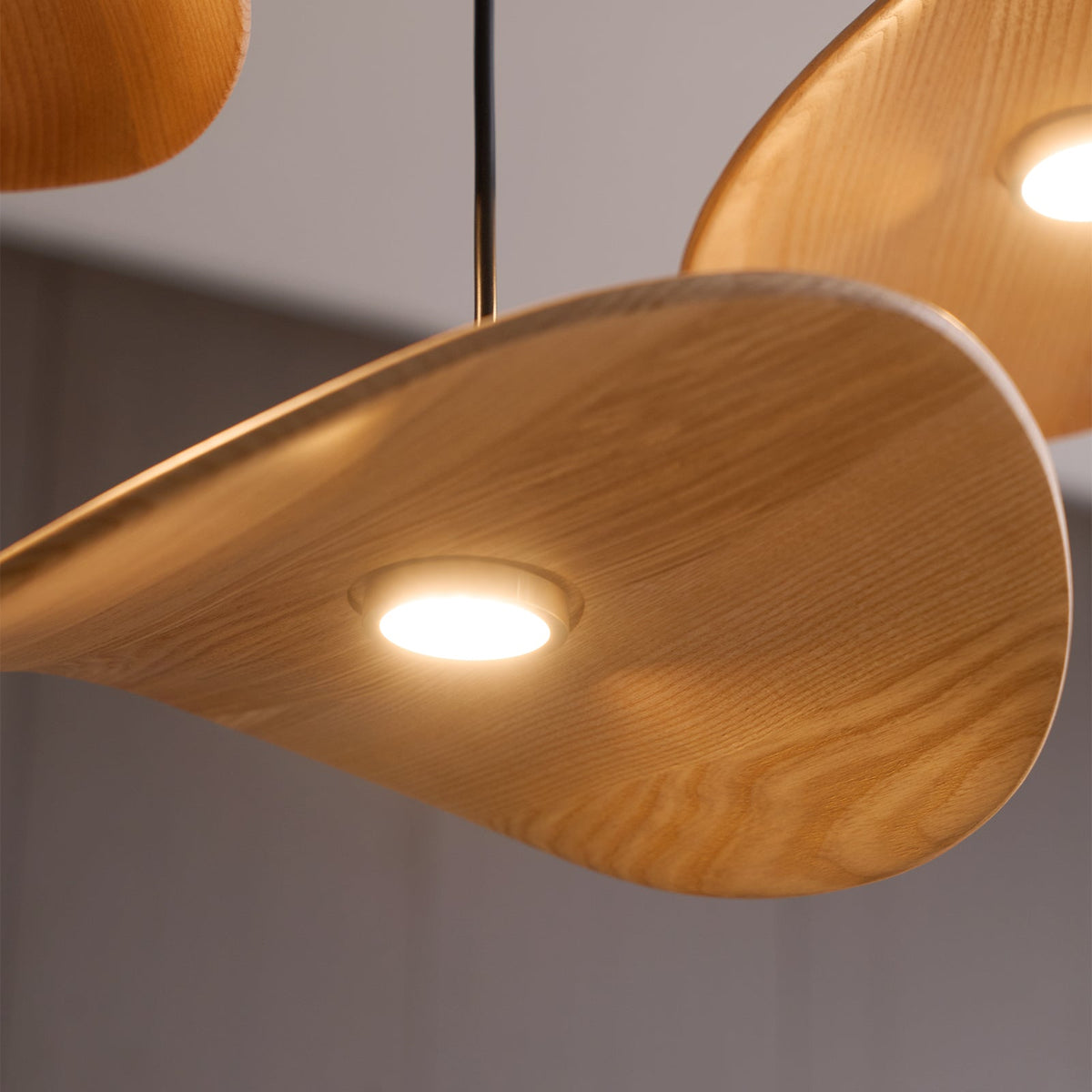 Abbott lámpara de araña moderna minimalista sin hojas, madera
