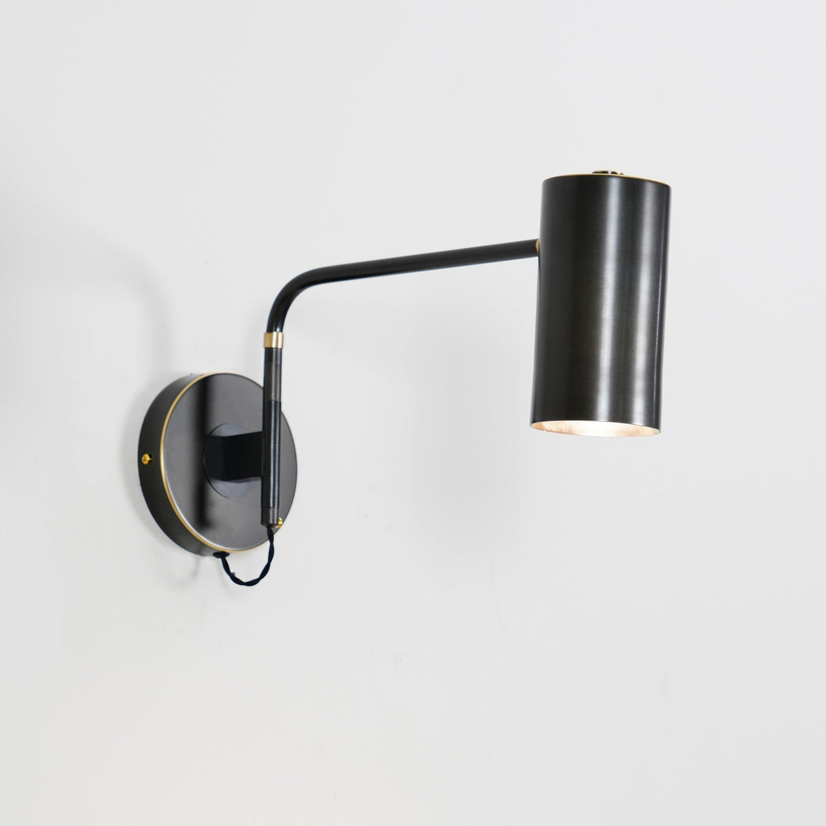 Merton aplique de pared de acero industrial