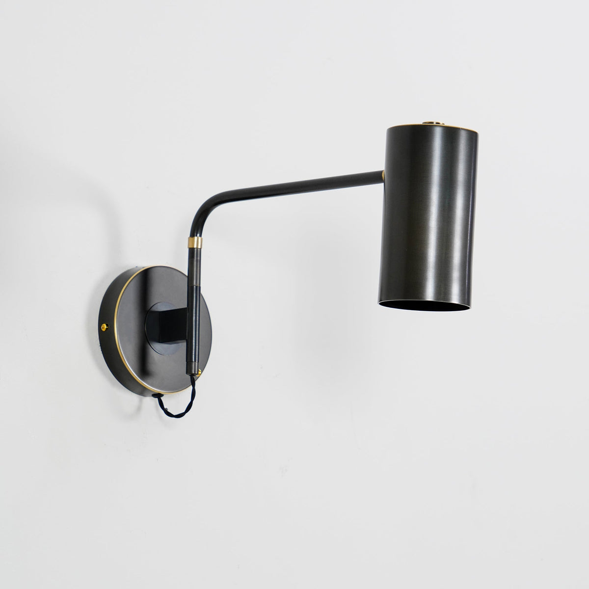 Merton aplique de pared de acero industrial