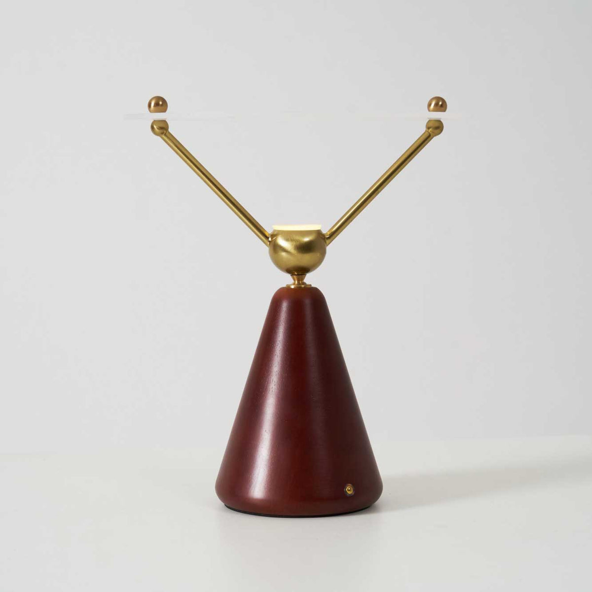 Balance lámpara de mesa moderna de madera