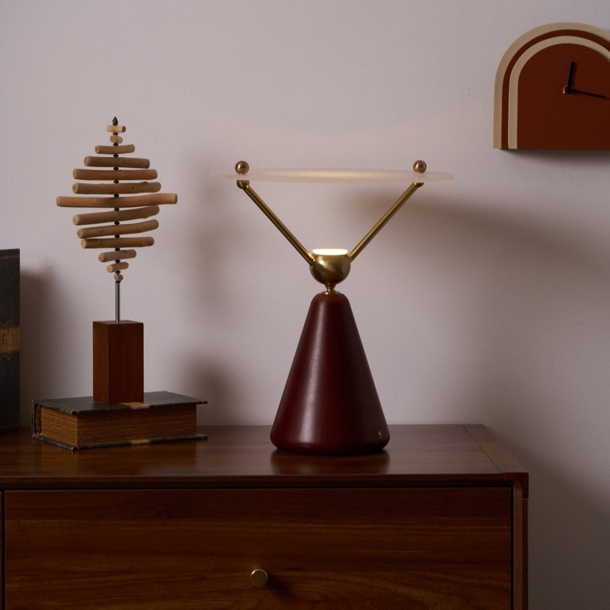 Balance lámpara de mesa moderna de madera