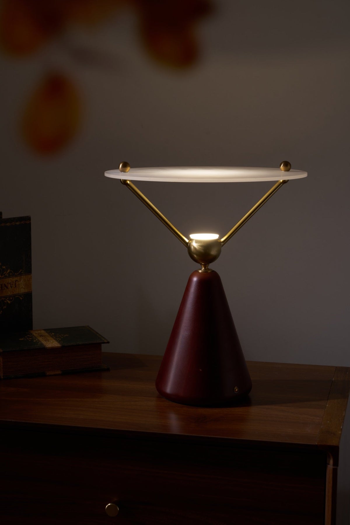 Balance lámpara de mesa moderna de madera