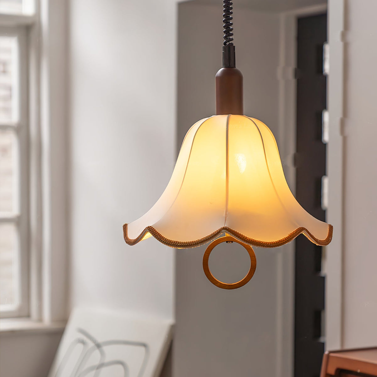 Eurvaryra lámpara colgante clásica con elegancia, de tejido y madera