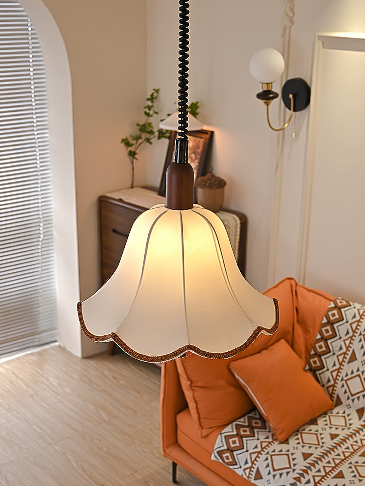 Eurvaryra lámpara colgante clásica con elegancia, de tejido y madera