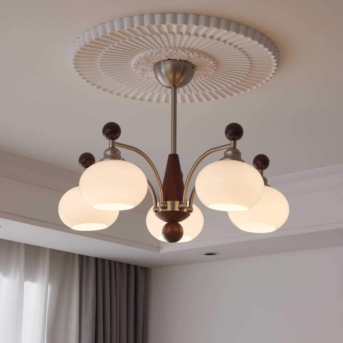 Ivloria lámpara de araña tradicional elegancia orbit madera vidrio